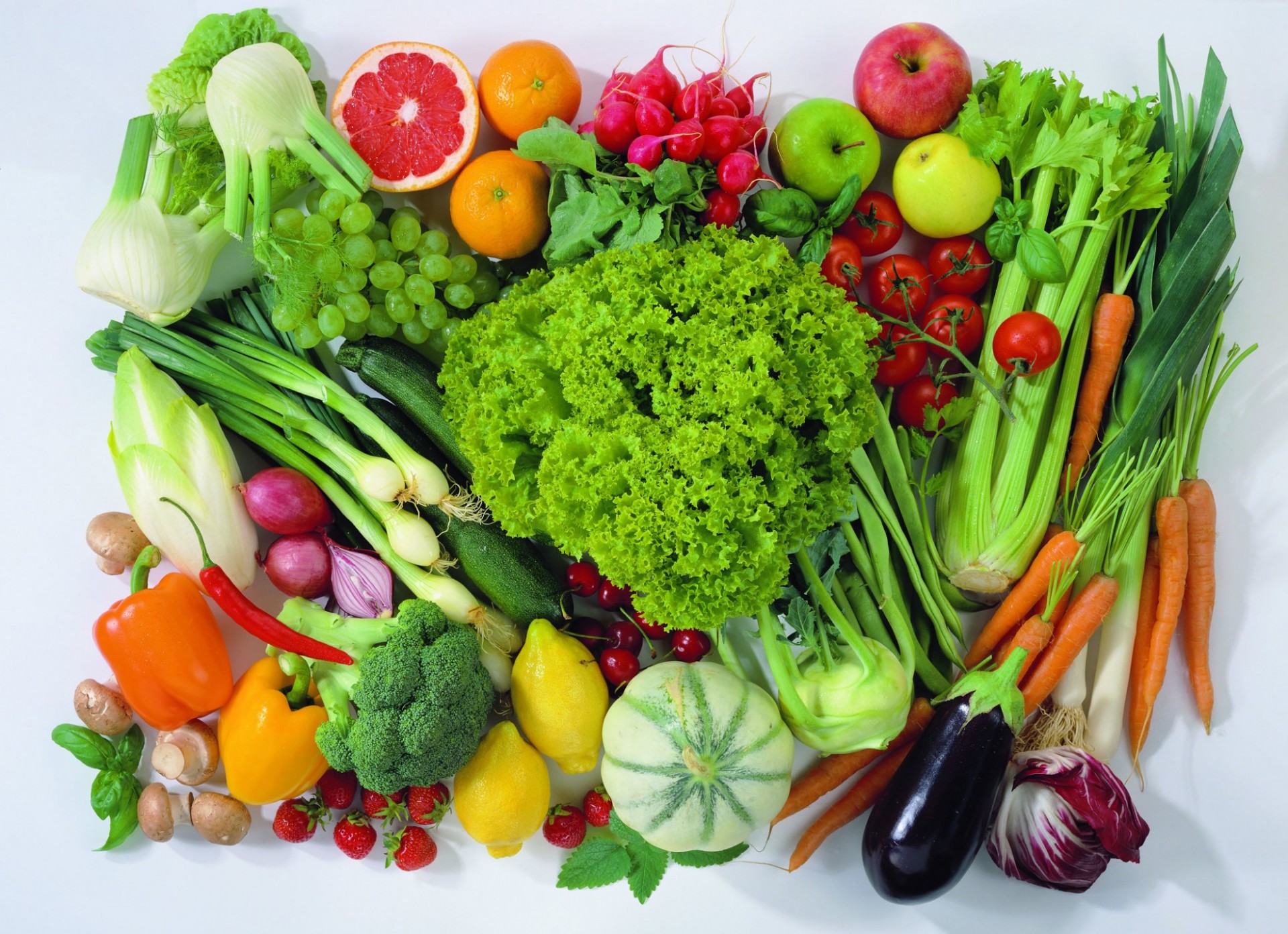 Nicely arranged pile of vegetables